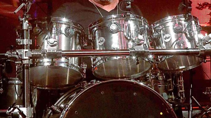john-bonham-led-zeppelin-son-jason-bonham-sammy-hagar-performance-020425-543b928605724b46886f1fe131f8ddb5
